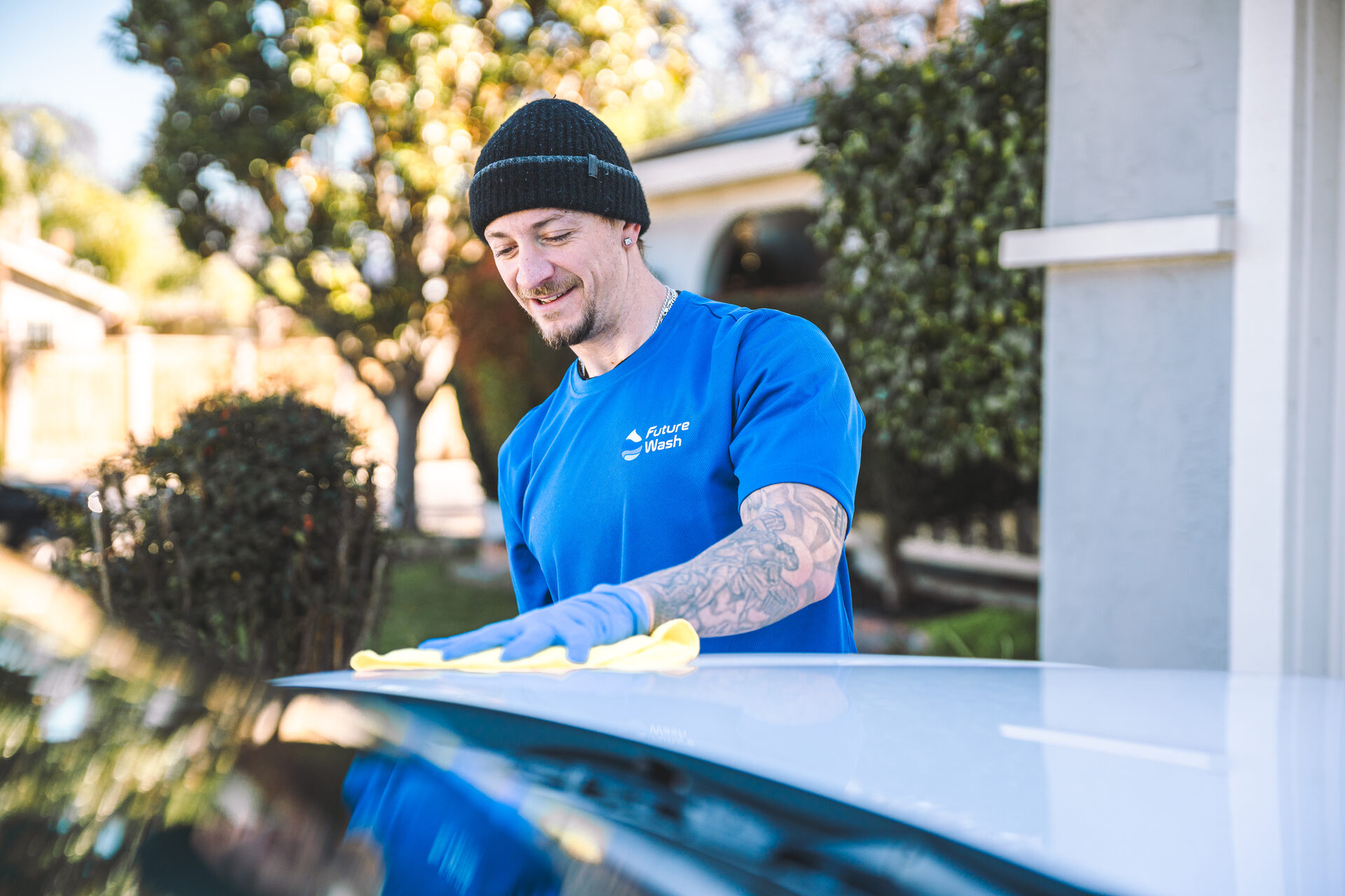 How Does Waterless Car Washing Work? The Science Behind the Shine
